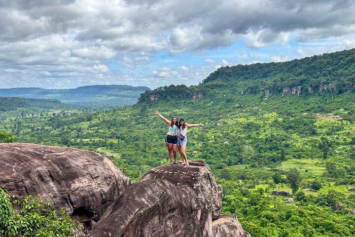 Kulen Mountain and Kampong Phluk Day Tour with Grilled Chicken Picnic and Boat Sunset (4/12)