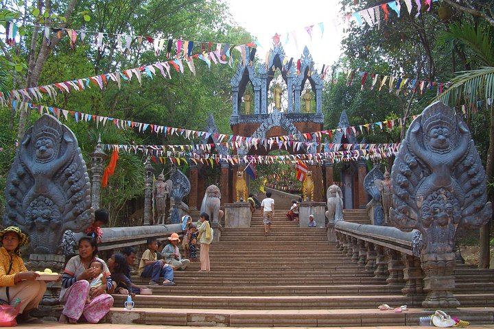 Phnom Kulen Small-Group Tour with 1000 Lingas River and Reclining Buddha, Max 12 (3/9)
