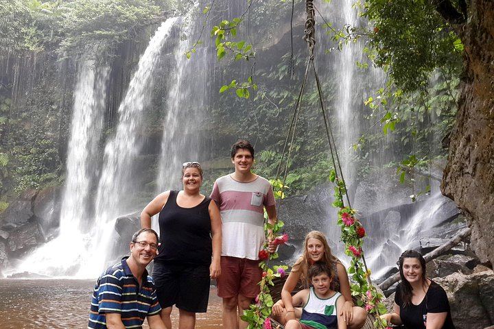 Private Five-Hour Phnom Kulen Tour to the Reclining Buddha, 1000 Lingas and Waterfall (2/12)