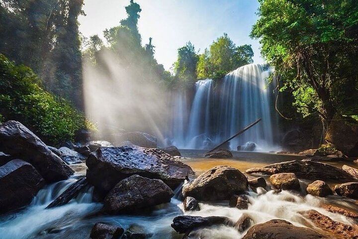 Private Five-Hour Phnom Kulen Tour to the Reclining Buddha, 1000 Lingas and Waterfall (10/12)
