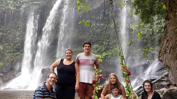 Private Five-Hour Phnom Kulen Tour to the Reclining Buddha, 1000 Lingas and Waterfall (2/12)