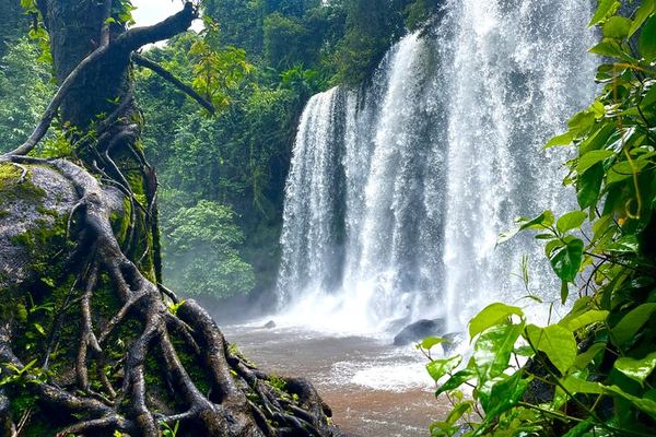 Phnom Kulen Waterfall and Banteay Srei Temple Day Tour, Angkor Pass Not Included