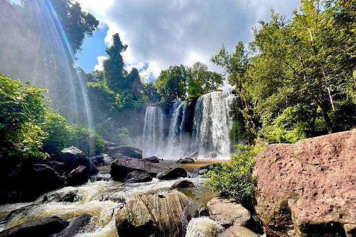 Phnom Kulen Waterfall and Banteay Srei Temple Day Tour, Angkor Pass Not Included (3/12)