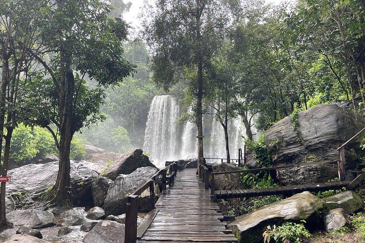 Phnom Kulen Waterfall and Banteay Srei Temple Day Tour, Angkor Pass Not Included (9/12)