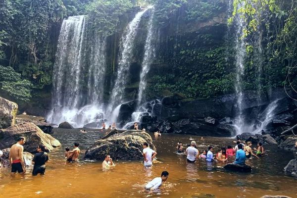 Kulen Mountain Day Tour with Quarry, 1000 Lingas, Waterfall Swim, Park Entry and Lunch