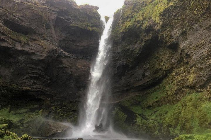 Italian-Guided South Coast Day Tour to Vík with Kvernufoss and Dyrhólaey Arch (6/7)