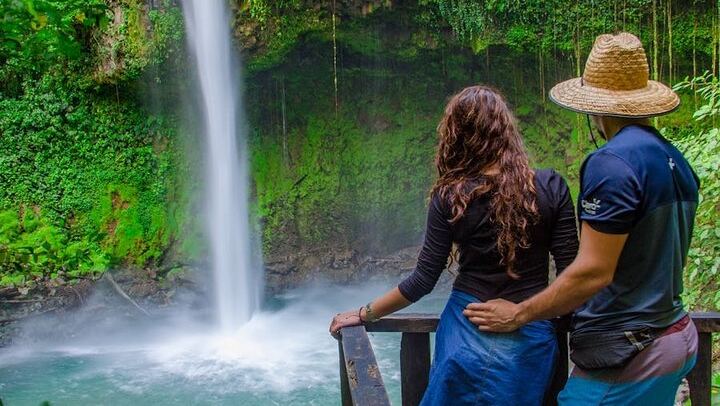 La Fortuna Waterfall and AirTime Zipline Canopy Tour with Lunch at El Perezoso (4/12)