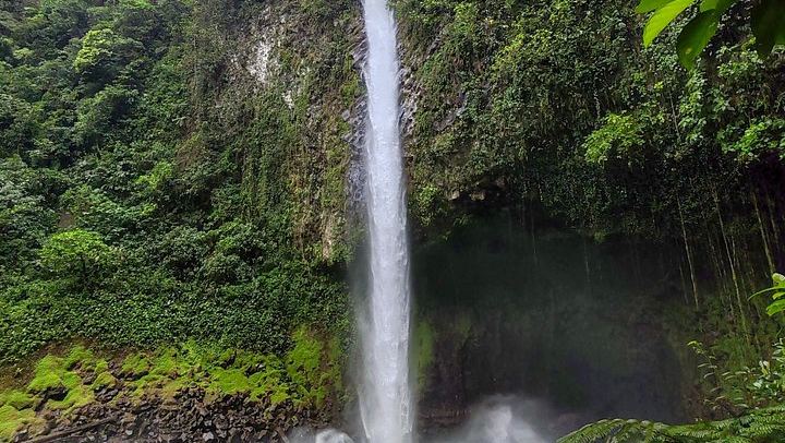 La Fortuna Waterfall Hike of About 530 Steps with Viewpoint and River Swim (1/12)