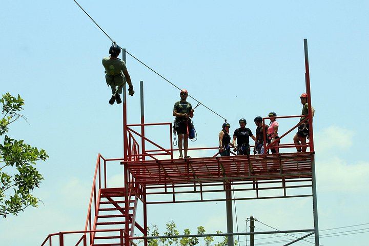 La Fortuna Waterfall and AirTime Zipline Canopy Tour with Lunch at El Perezoso (8/12)
