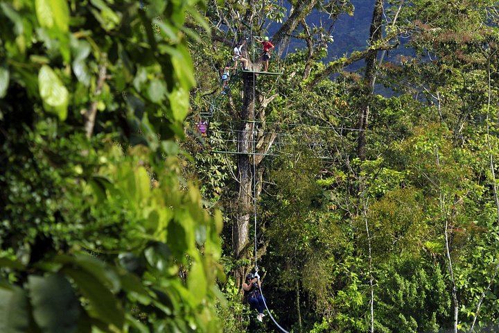 La Fortuna Waterfall and AirTime Zipline Canopy Tour with Lunch at El Perezoso (9/12)