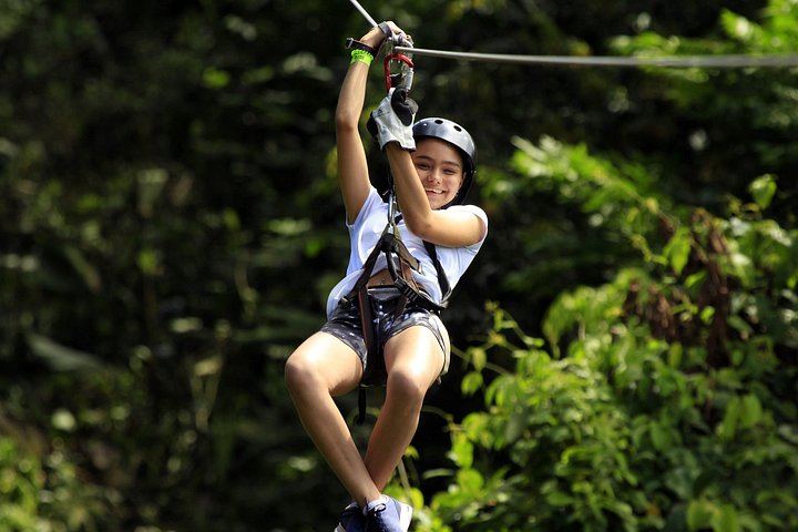 La Fortuna Waterfall and AirTime Zipline Canopy Tour with Lunch at El Perezoso (11/12)