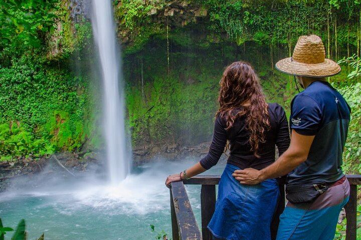 La Fortuna Waterfall and AirTime Zipline Canopy Tour with Lunch at El Perezoso (4/12)