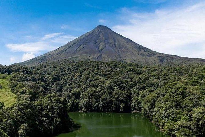 La Fortuna Waterfall, Arenal Volcano Park and Tabacon Hot Springs River, Early Start (1/8)