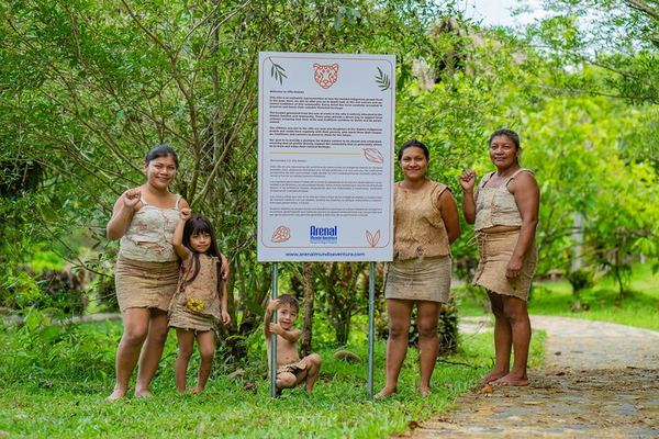 La Fortuna Waterfall and Maleku Village Half-Day with Tractor Ride and Hanging Bridge