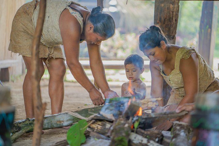 La Fortuna Waterfall and Maleku Village Half-Day with Tractor Ride and Hanging Bridge (2/12)