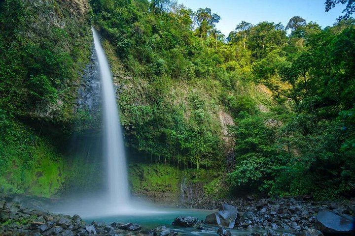 La Fortuna Waterfall, Arenal Ecological Park and El Choyin Hot River, Sloth Park Start (7/12)