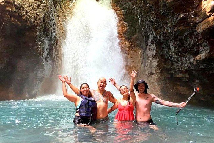 La Leona Waterfall Adventure Hike from Curubande, Private Tour, 3 Hours (1/12)