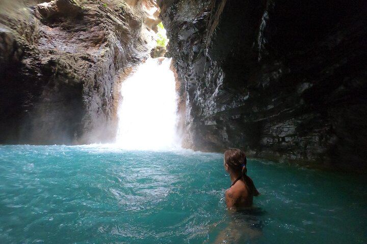 La Leona Waterfall, Cliff Jumping and Colorado River Tubing, Private Tour (11/12)