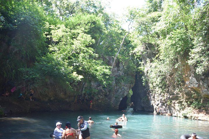 La Leona Waterfall, Cliff Jumping and Colorado River Tubing, Private Tour (5/12)