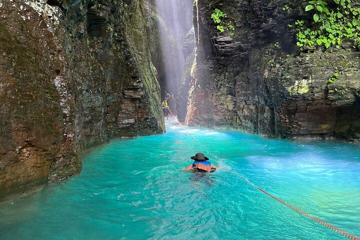 La Leona Waterfall Guided Hike with Air-Conditioned Ride, Tamarindo Area (1/12)