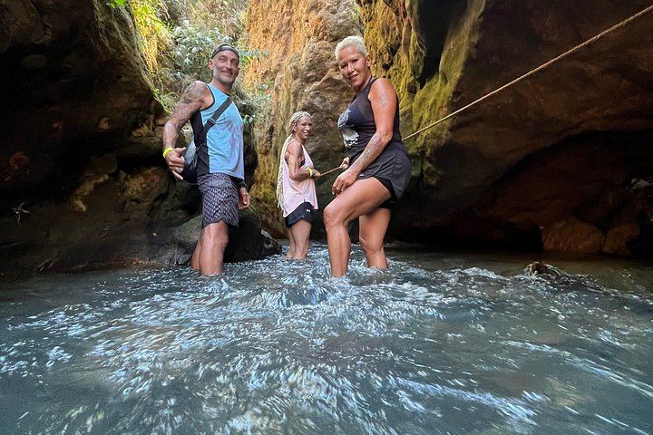 La Leona Waterfall Guided Hike with Air-Conditioned Ride, Tamarindo Area (10/12)