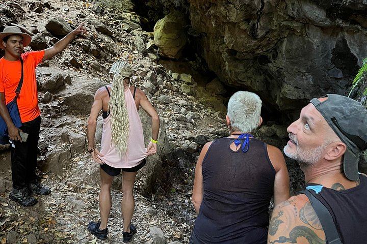 La Leona Waterfall Guided Hike with Air-Conditioned Ride, Tamarindo Area (12/12)