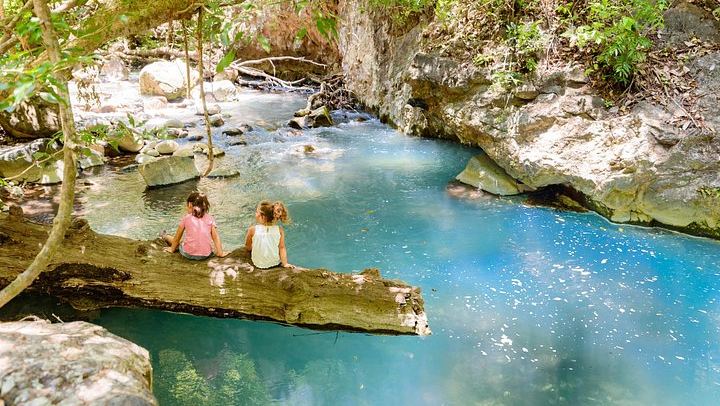 La Leona Waterfall Private Hike with Costa Rican Lunch and Hotel Pickup (3/12)
