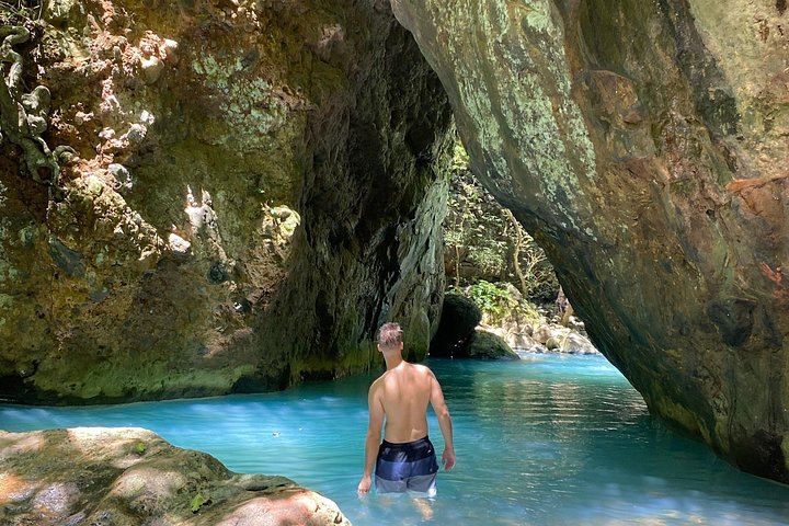La Leona Waterfall Hike with 4WD Ride and 25 Meter Swim from Curubande (11/12)
