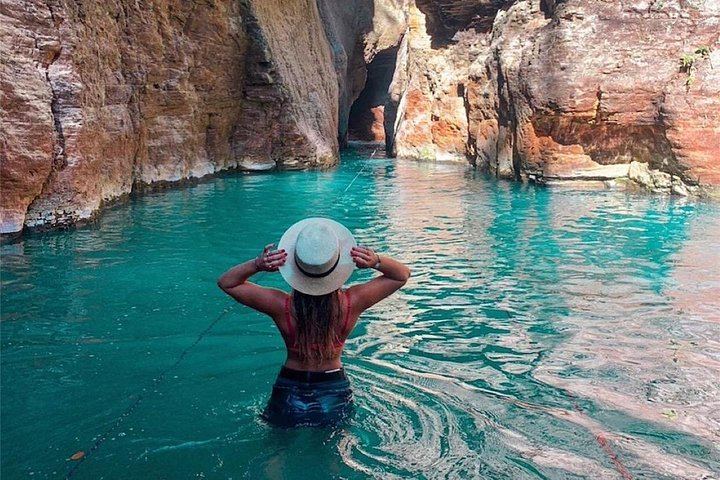 La Leona Waterfall Hike with 4WD Ride and 25 Meter Swim from Curubande (2/12)