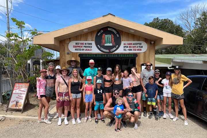 La Leona Waterfall Hike with 4WD Ride and 25 Meter Swim from Curubande (4/12)