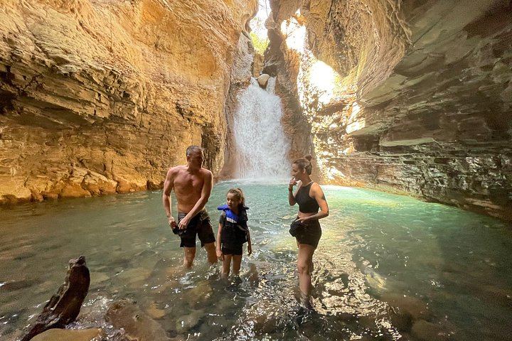 La Leona Waterfall Hike with 4WD Ride and 25 Meter Swim from Curubande (5/12)