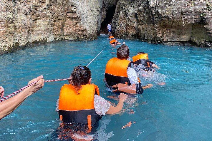 La Leona Waterfall Hike with 4WD Ride and 25 Meter Swim from Curubande (7/12)