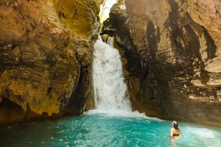 La Leona Waterfall Private Hike with Costa Rican Lunch and Hotel Pickup (1/12)