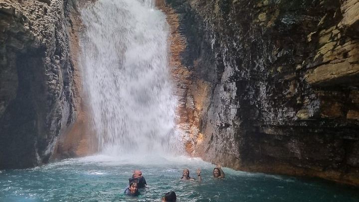 La Leona Waterfall Shared Tour with Casado Lunch from Tamarindo (1/12)