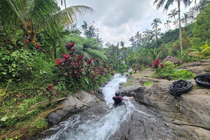 Lemukih Village Trek with Natural Waterslide, Water Jump, Sekumpul and Fiji Falls (5/12)