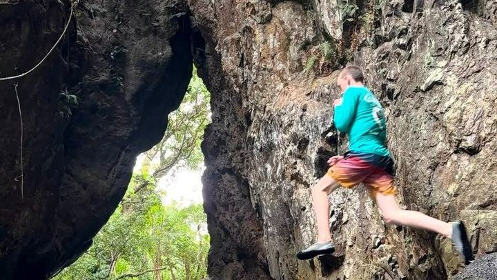 La Leona Waterfall Hike with Lunch, Hotel Pickup and Canyon Swim (2/12)