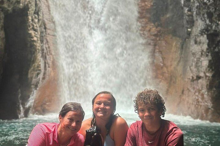 La Leona Waterfall Hike with Lunch, Hotel Pickup and Canyon Swim (11/12)