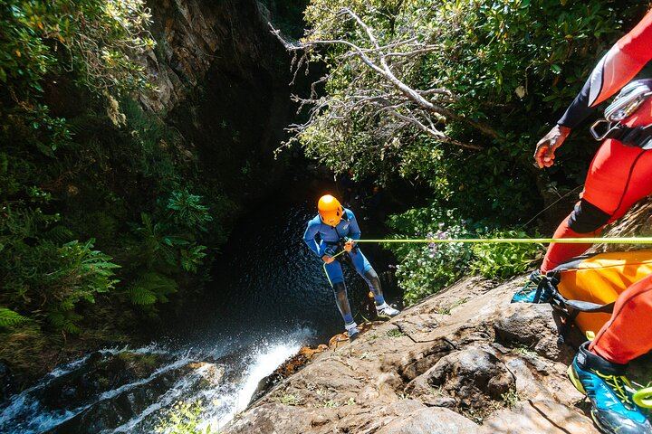 Beginner Canyoning in Madeira with Funchal Pickup at the CR7 Museum, Level 1 (6/6)