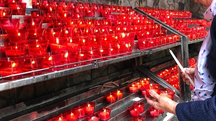Private Medjugorje Day Trip from Dubrovnik by Mercedes E-Class with Kravice Falls Stop (3/7)