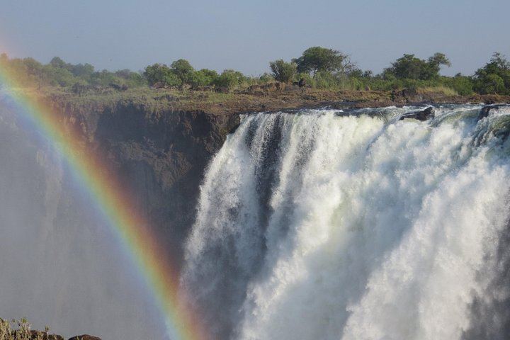 Livingstone and Victoria Falls Combo, Zambia and Zimbabwe Sides with Museum Visit (4/12)