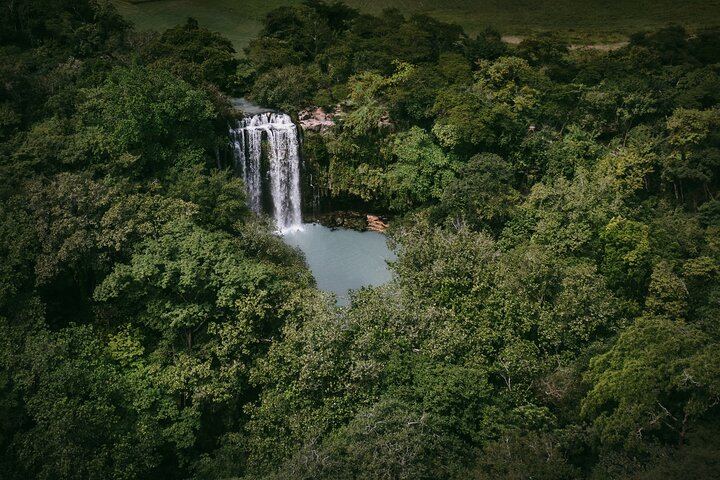 Rio Celeste Hike, Llanos de Cortes Falls and Sloth Sanctuary from Tamarindo (9/12)