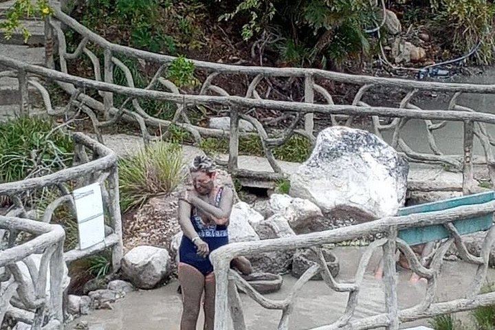 Llanos del Cortez Waterfall, Tropical Forest Wildlife and Volcanic Mud Exfoliation Tour (11/12)