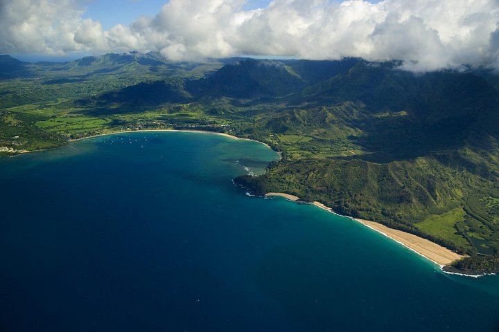 Kauai Airplane Tour in a GA-8 Airvan: Na Pali Coast, Wailua Falls, Window Seats (8/11)
