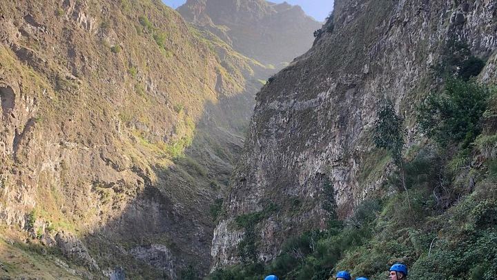 Level 2 Canyoning in Curral das Freiras: Seven Rappels up to 18 m, Photos Included (3/5)
