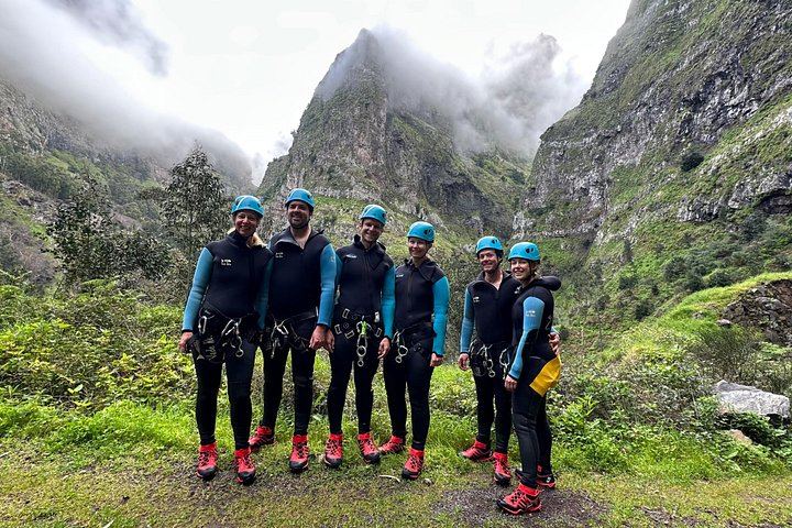 Level 2 Canyoning in Curral das Freiras: Seven Rappels up to 18 m, Photos Included (5/5)