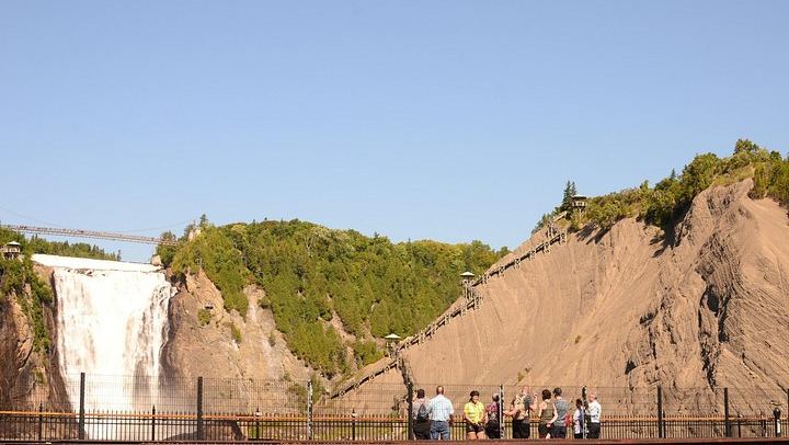 Montmorency Falls E-Bike Tour with Cable Car and Suspension Bridge from Old Quebec (3/12)