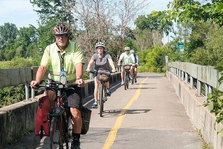Montmorency Falls E-Bike Tour with Cable Car and Suspension Bridge from Old Quebec (2/12)