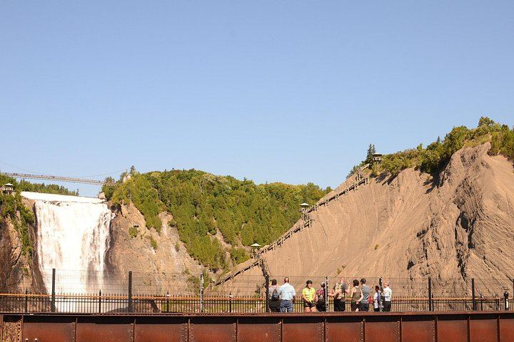 Montmorency Falls E-Bike Tour with Cable Car and Suspension Bridge from Old Quebec (3/12)