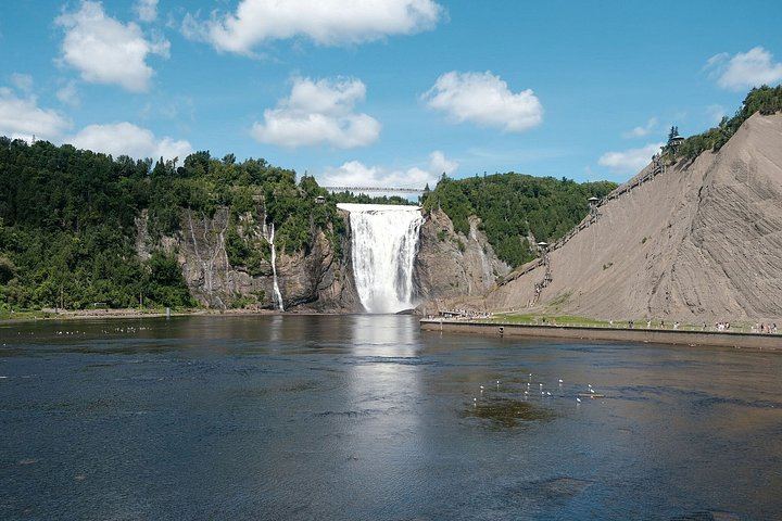 Montmorency Falls E-Bike Tour with Cable Car and Suspension Bridge from Old Quebec (12/12)
