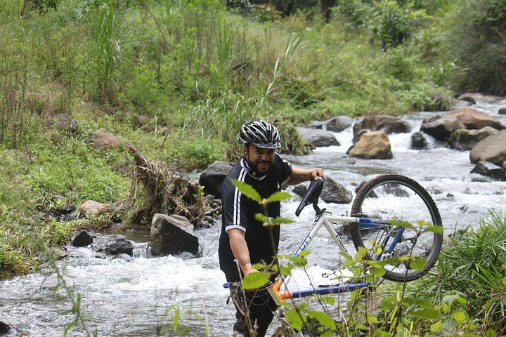 Materuni Village, Waterfalls and Coffee Tour with Picnic Lunch and Donation Visit (4/10)